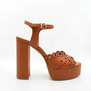 Sandalo Twinset in pelle traforata